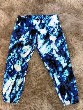 Calvin Klein Blue Marble Print Capri Leggings
